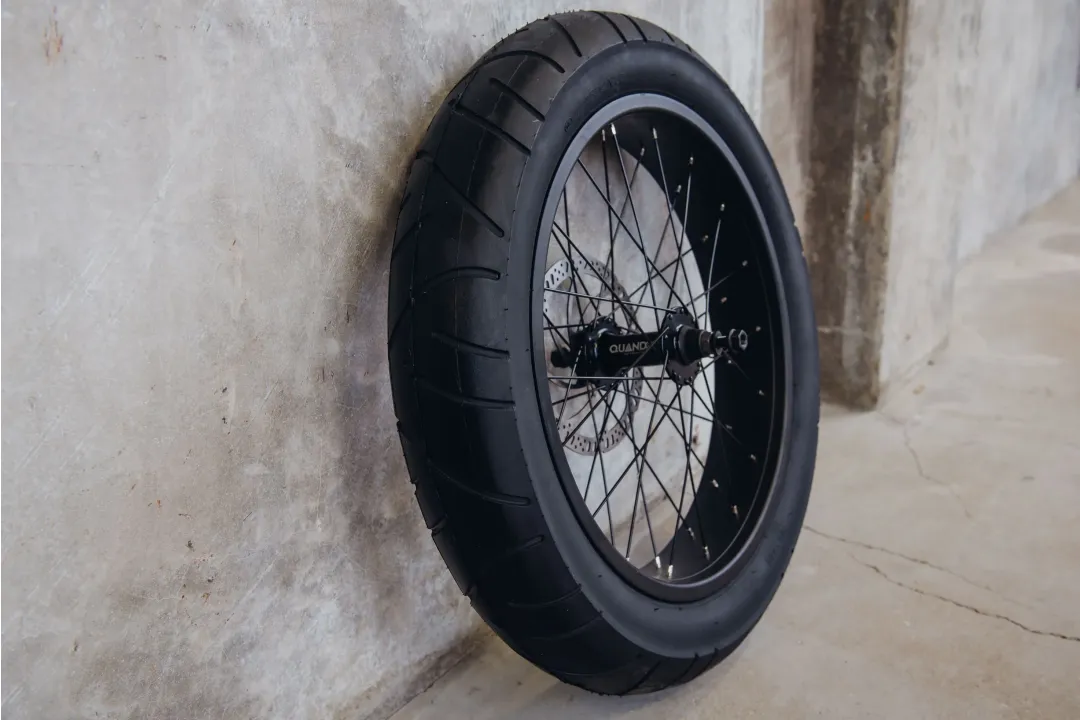 Street tyres - Ac00024 - AC00024